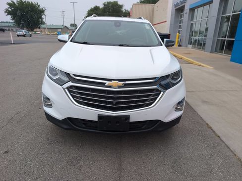 Used 2020 Chevrolet Equinox Premier AWD/4WD image 3