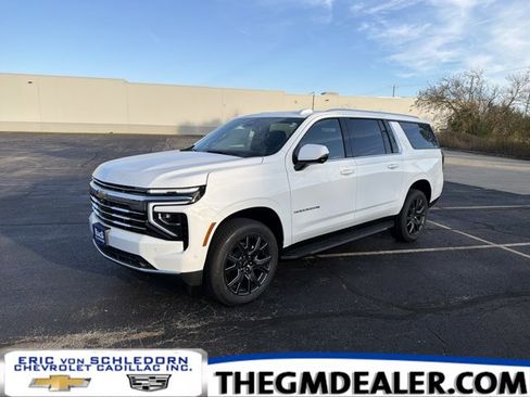 New 2026 Chevrolet Suburban LT w/ Comfort Package image 1