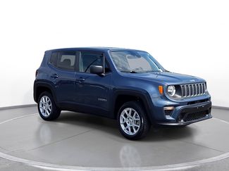Used 2023 Jeep Renegade Latitude AWD/4WD video 2
