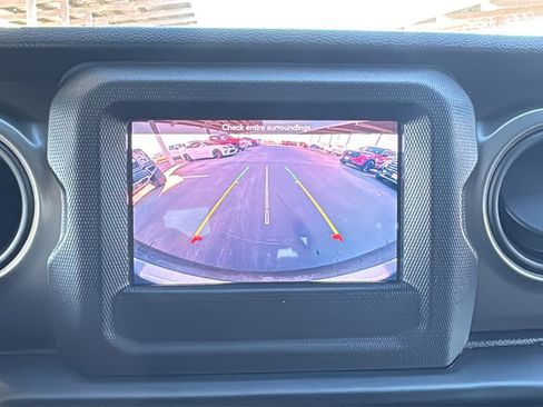 Used 2021 Jeep Wrangler Unlimited Sport image 18