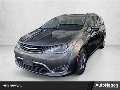 Used 2018 Chrysler Pacifica Touring-L