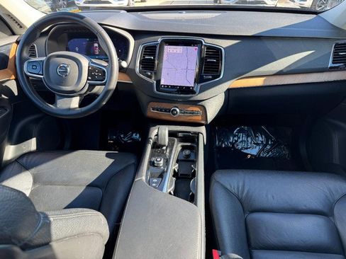 Used 2023 Volvo XC90 B5 Plus w/ Protection Package Premier image 12