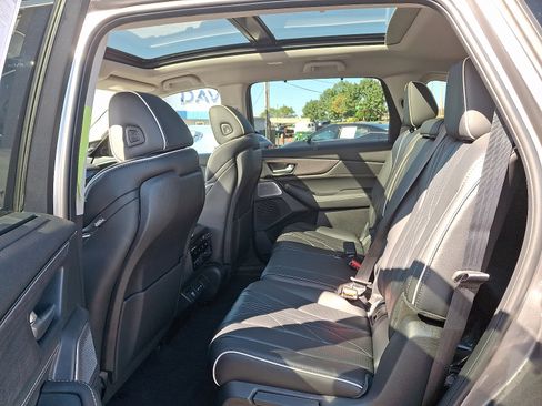 Used 2026 Acura MDX SH-AWD w/ Advance Package image 5