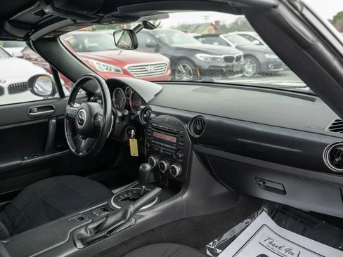 Used 2013 MAZDA MX-5 Miata Sport image 14