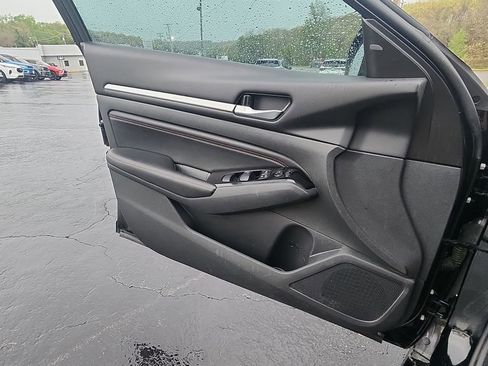 Used 2023 Nissan Altima 2.5 SR w/ SR Premium Package FWD image 24