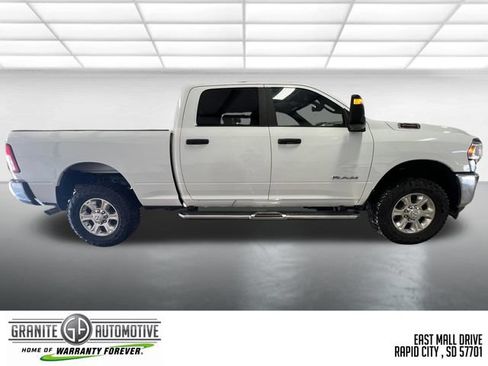 Used 2024 RAM 2500 Big Horn AWD/4WD image 7