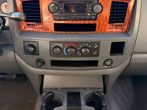 Used 2006 Dodge Ram 2500 Truck SLT w/ Quad Cab Big Horn Value Group image 21