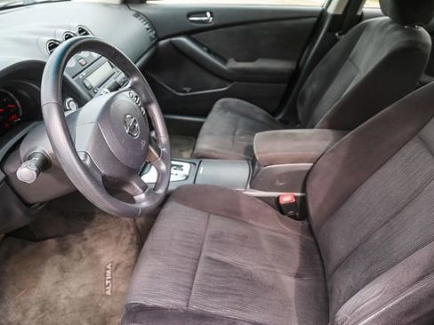 Used 2010 Nissan Altima 2.5 S FWD image 16