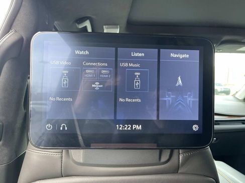 Used 2021 Cadillac Escalade ESV Sport Platinum image 18