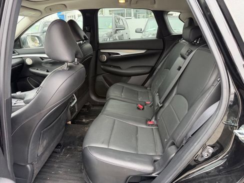 Used 2022 INFINITI QX50 Essential FWD image 10