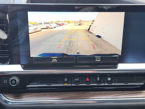 Used 2024 Chevrolet Silverado 2500 LT w/ Convenience Package RWD image 6