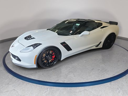 Used 2015 Chevrolet Corvette Z06 w/ 2LZ Preferred Equipment Group RWD image 1