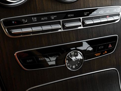 Used 2021 Mercedes-Benz C 300 Sedan image 26