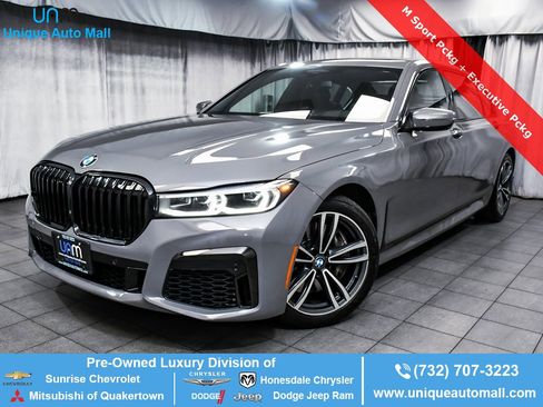 Used 2022 BMW 750i xDrive w/ Executive Package image 1
