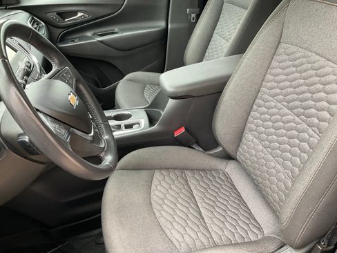 Used 2019 Chevrolet Equinox LT FWD image 17