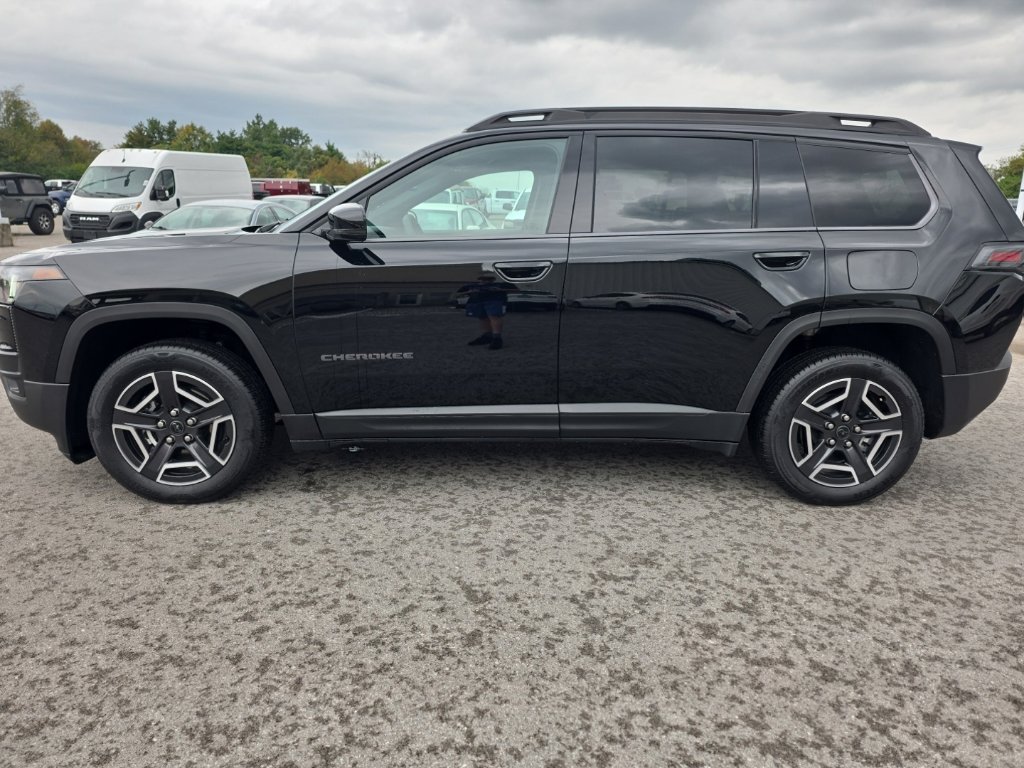 Used 2026 Jeep Cherokee Limited AWD/4WD image 8