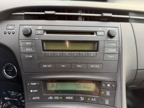 Used 2011 Toyota Prius Two image 16