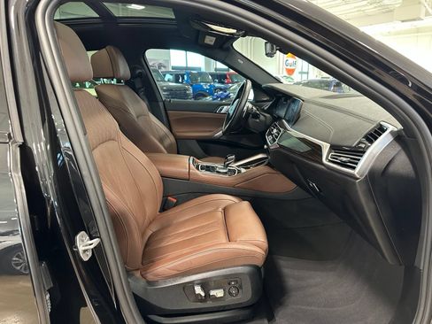 Used 2023 BMW X6 M50i AWD/4WD image 47