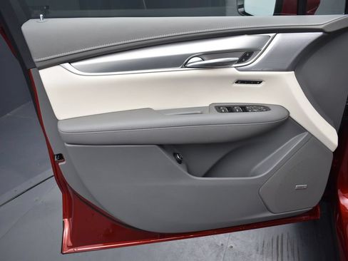 New 2026 Cadillac XT5 Premium Luxury w/ Driver Assist Package AWD/4WD image 9