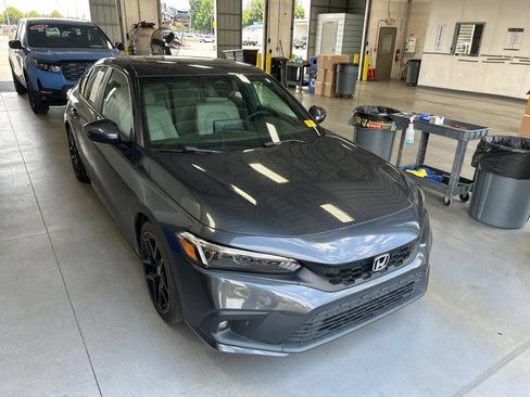 Used 2022 Honda Civic Sport Touring image 1