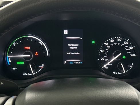 Used 2024 Toyota Sienna XLE image 24