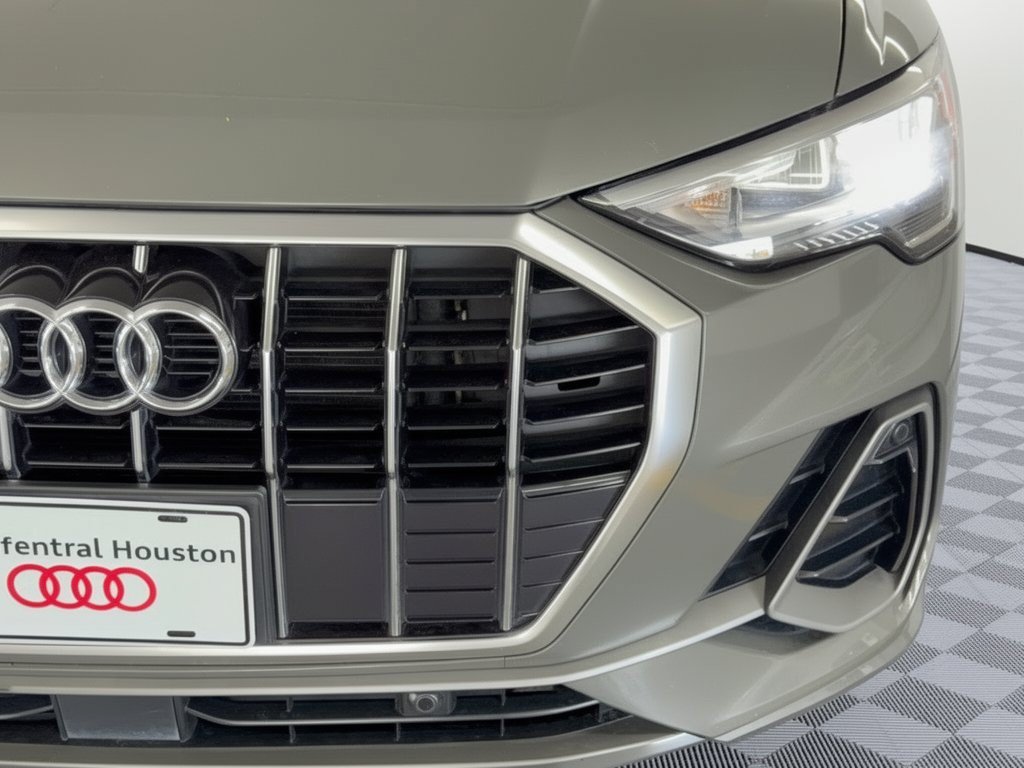 Certified 2021 Audi Q3 2.0T Premium w/ Convenience Package AWD/4WD image 12