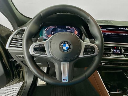 Certified 2023 BMW X6 xDrive40i w/ M Sport Package image 11