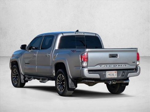 Used 2022 Toyota Tacoma TRD Sport image 8