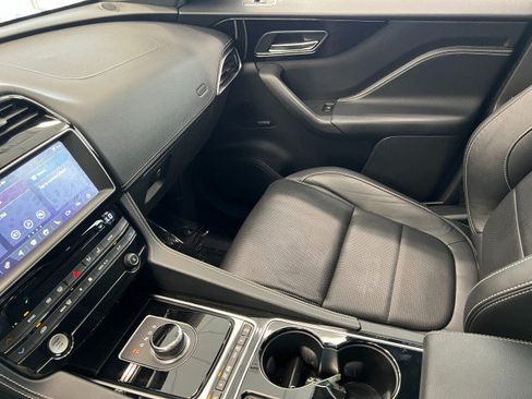 Used 2017 Jaguar F-PACE R-Sport AWD/4WD image 23