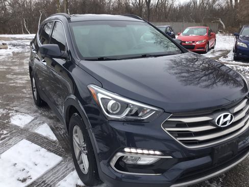 Used 2017 Hyundai Santa Fe Sport image 4