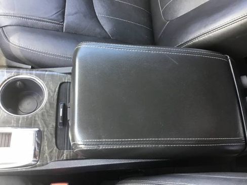 Used 2014 Buick Enclave Leather AWD/4WD image 21
