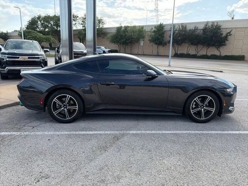 Used 2024 Ford Mustang Coupe RWD image 5