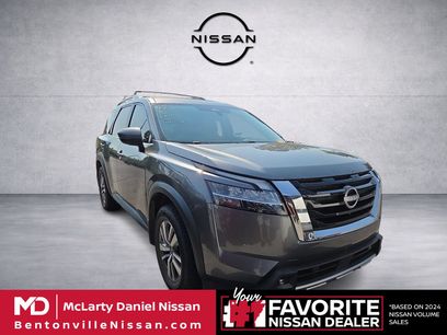 Used 2022 Nissan Pathfinder SL