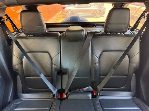 Used 2022 Ford Bronco Badlands image 28