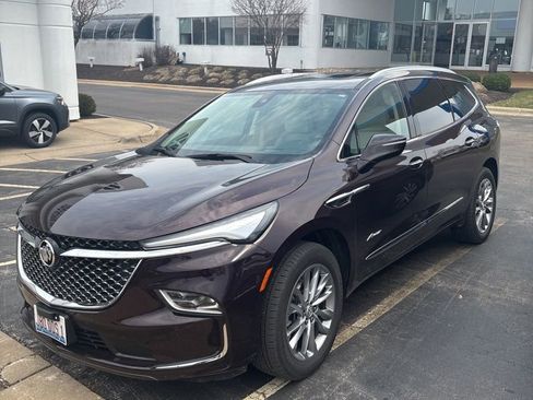 Used 2024 Buick Enclave Avenir w/ Avenir Technology Package image 4