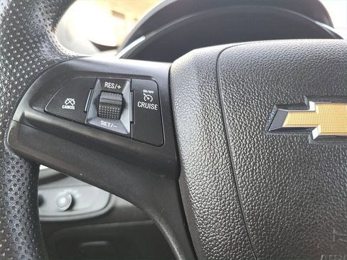 Used 2019 Chevrolet Trax LS w/ Tint and Cruise Package FWD image 25