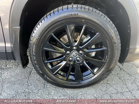 Used 2019 Toyota Highlander SE AWD/4WD image 13