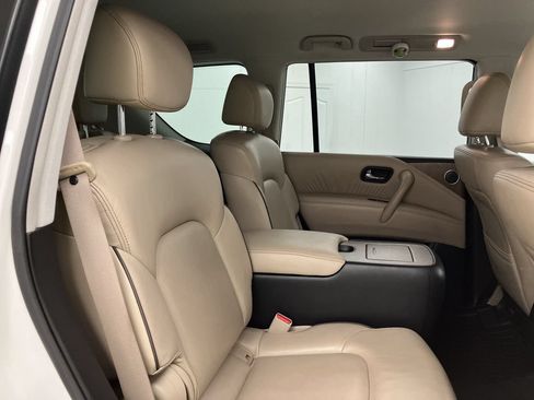 Used 2022 Nissan Armada SL w/ Captain's Chairs Package RWD image 18
