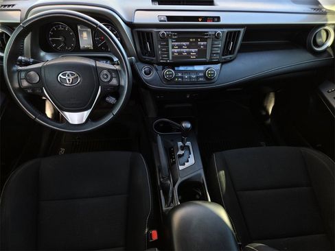 Used 2017 Toyota RAV4 XLE image 15