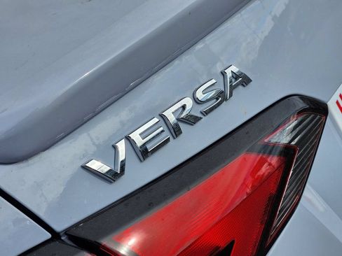 New 2025 Nissan Versa SR w/ Trunk Package FWD image 10