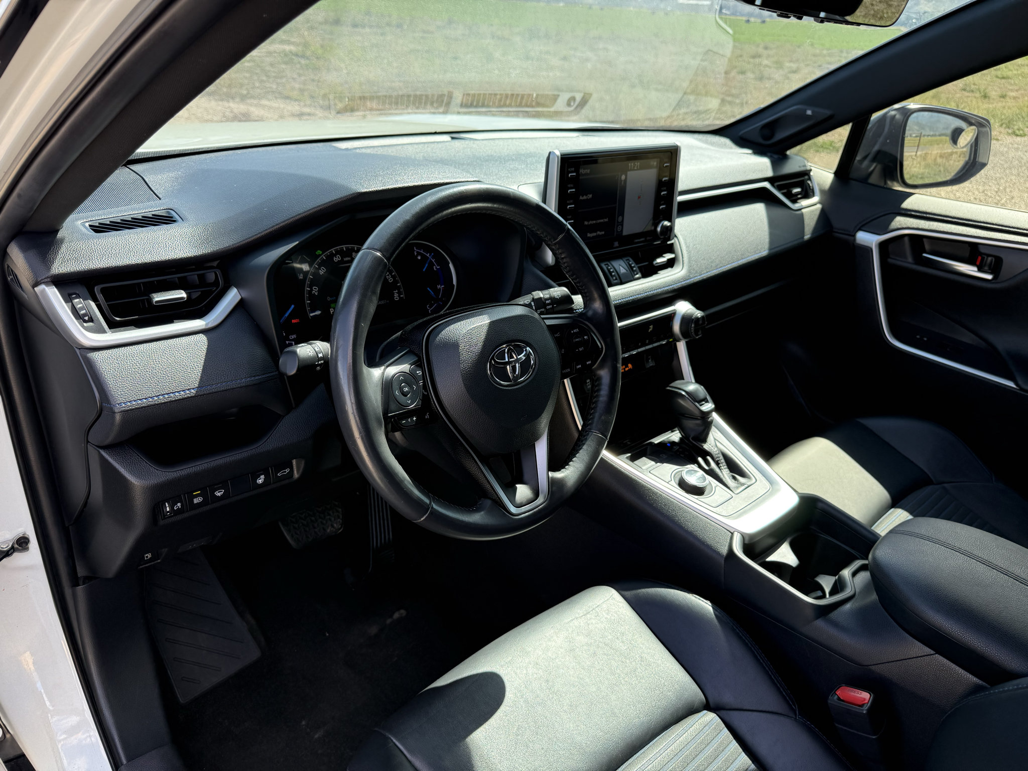 Used 2020 Toyota RAV4 XSE AWD/4WD image 17