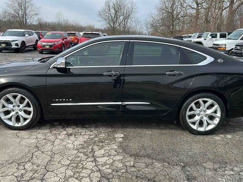 Used 2018 Chevrolet Impala Premier FWD image 4