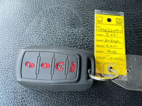 Used 2021 RAM 1500 Big Horn AWD/4WD image 35