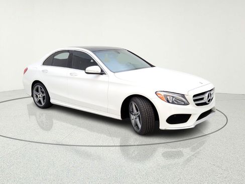 Used 2015 Mercedes-Benz C 300 4MATIC Sedan image 5