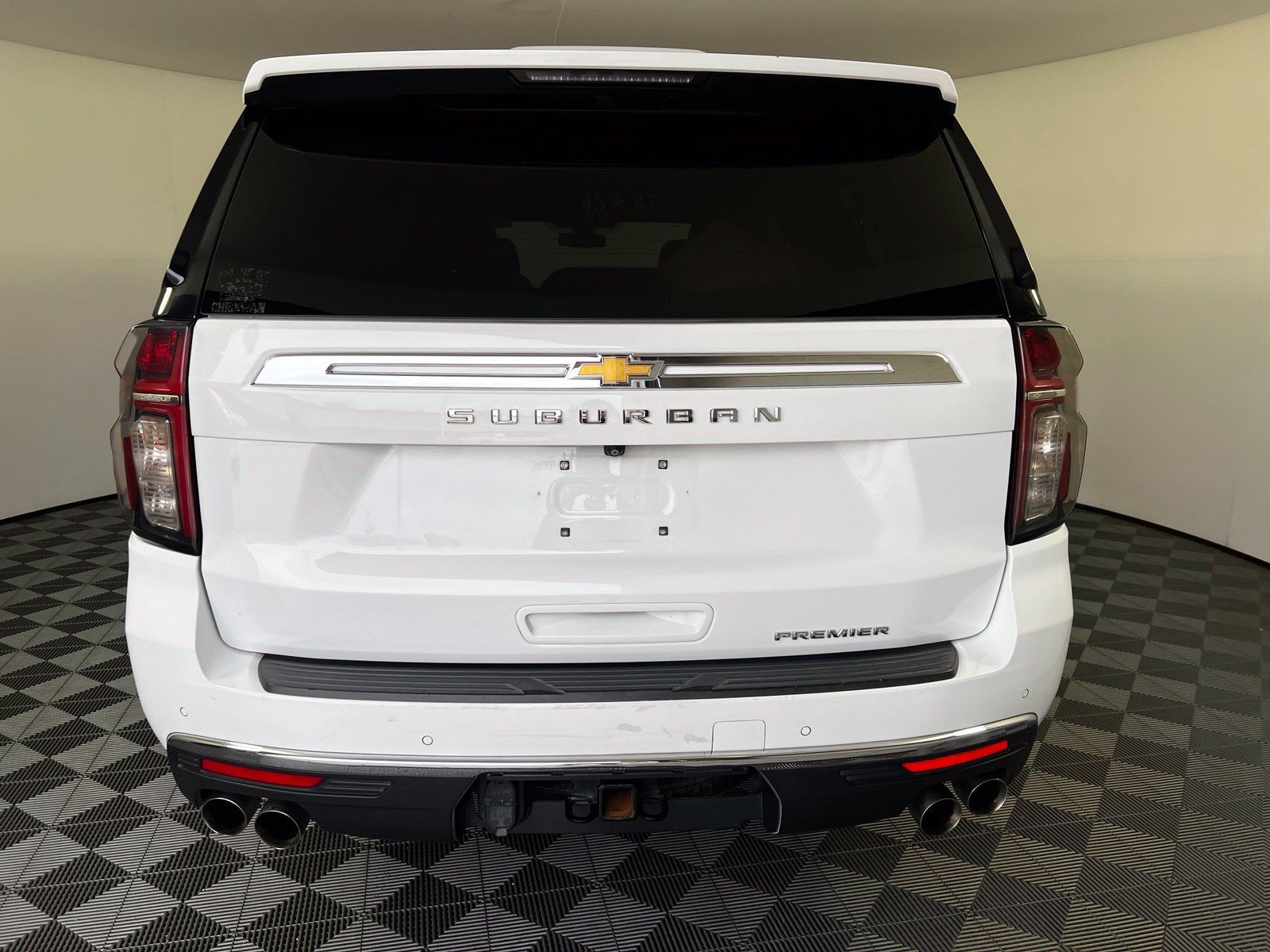 Used 2022 Chevrolet Suburban Premier AWD/4WD image 6