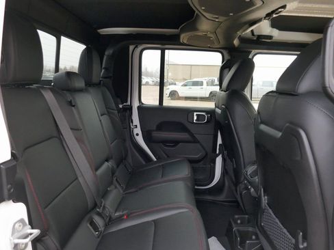 New 2026 Jeep Gladiator Rubicon AWD/4WD image 12