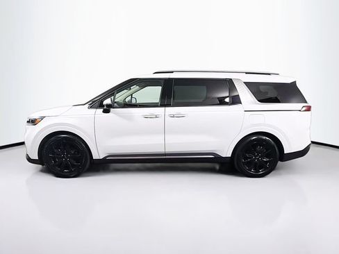Used 2024 Kia Carnival SX FWD image 4