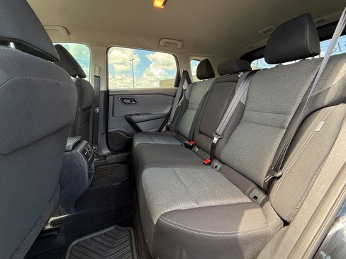 Used 2021 Nissan Rogue S FWD image 25