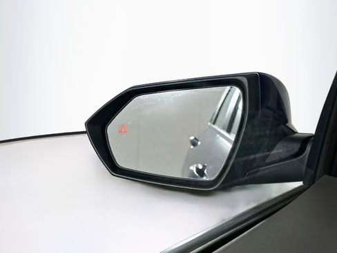 Used 2025 Hyundai Elantra SEL FWD image 16