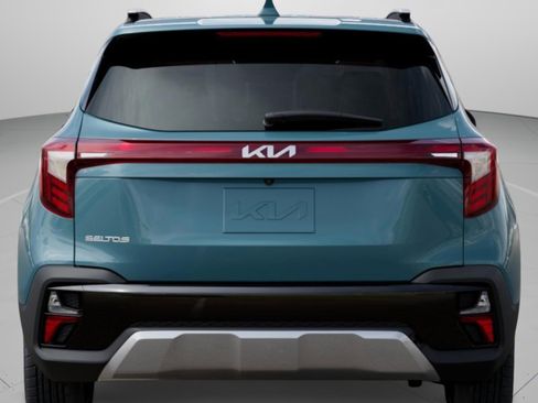 New 2026 Kia Seltos EX FWD image 23